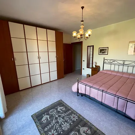 Apartament Elegante Bilocale Di 80mq Con Terrazza