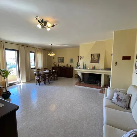 Apartment Elegante Bilocale Di 80mq Con Terrazza *